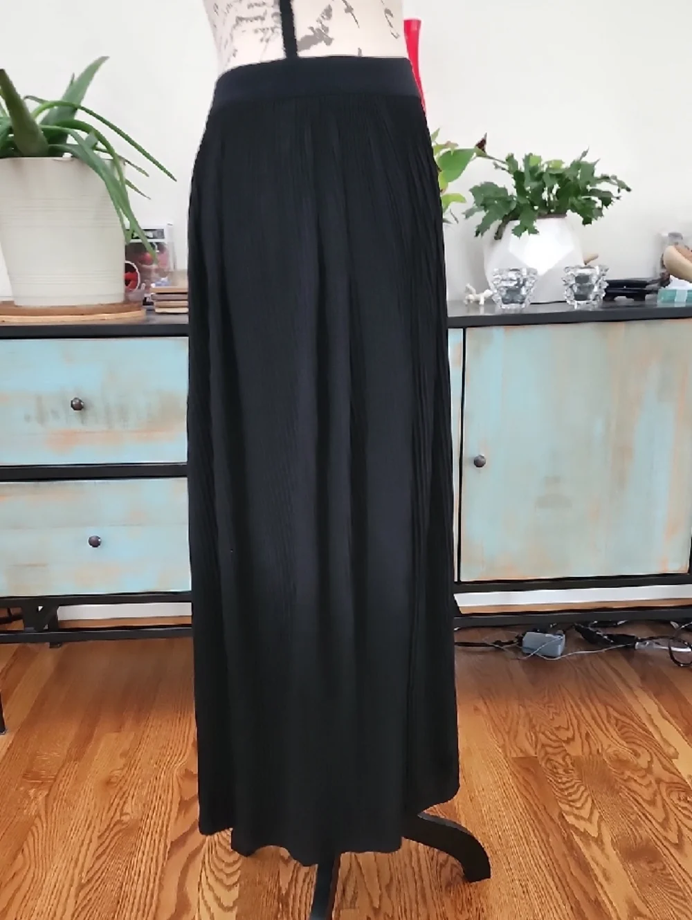 Zara Pleated Wide-Leg Palazzo Pants - Picture 3 of 9